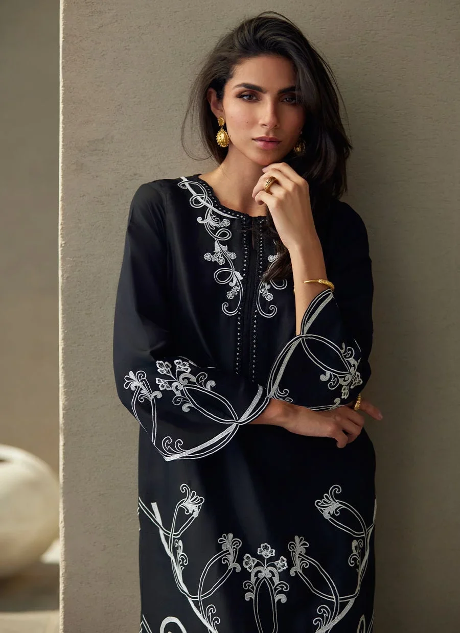 Serai Black Silk Kaftan – Farah Talib Aziz Casual Wear Image 1
